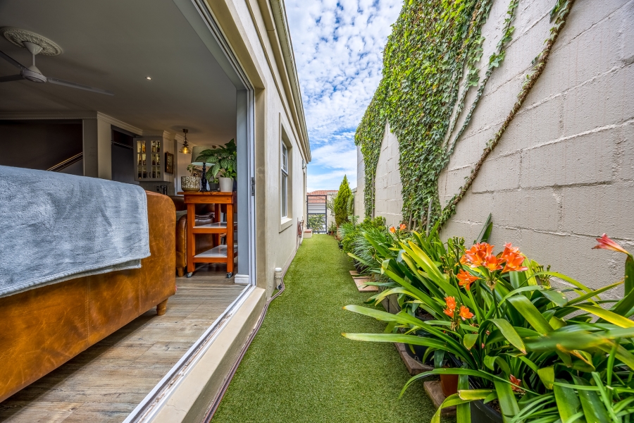 4 Bedroom Property for Sale in Van Riebeeckshof Western Cape